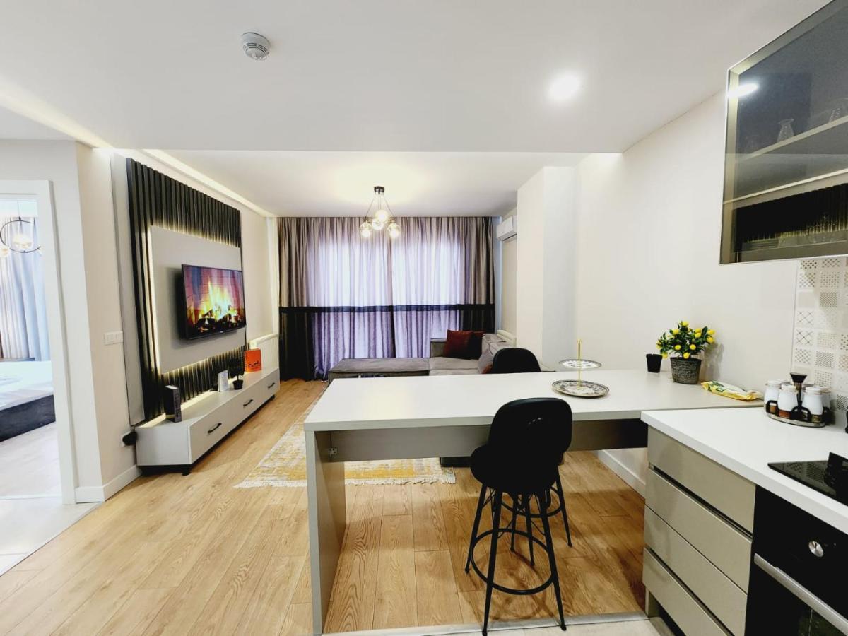 Alyateras Apartament *